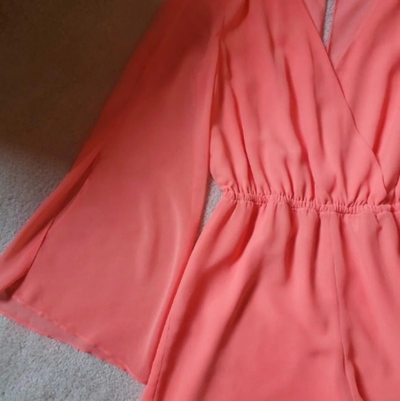 SOLD on XPost Bebe Spring Coral Bell Sleeve Romper - Picture 4 of 7